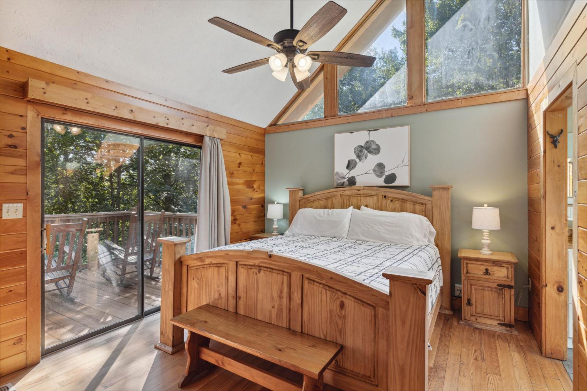 1 Min To The Parkway Spacious Cabin W 3 Suites And Extra Bedroom! Pigeon Forge Extérieur photo